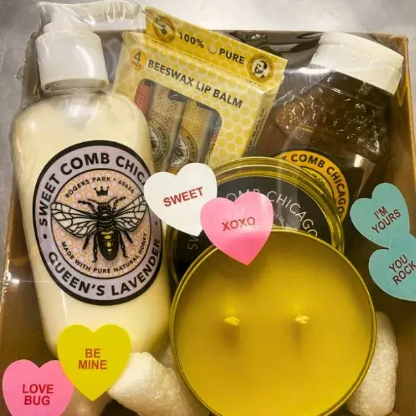 Sweet Comb Chicago gift basket